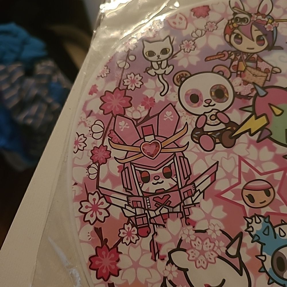 Tokidoki Commi Con 2022 Fan - Picture 4 of 9